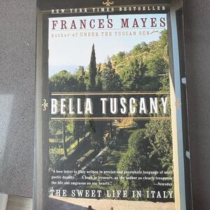 'Bella Tuscany' Book